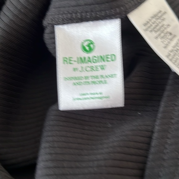 J Crew Black Rib Knit Sleeveless Scoop Neck Tank Top With Shelf Bra Size XXL - Picture 5 of 9